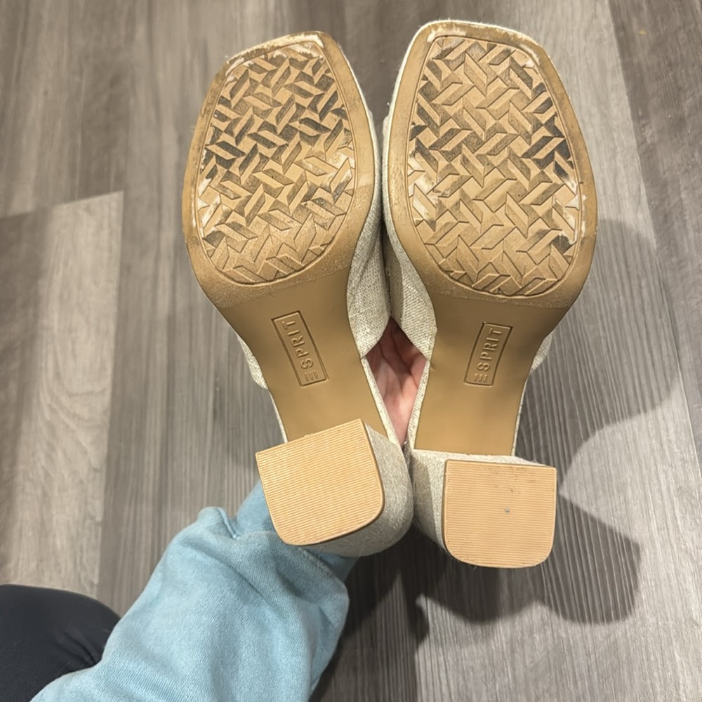 Linen Platform Sandals - Picture 3 of 3